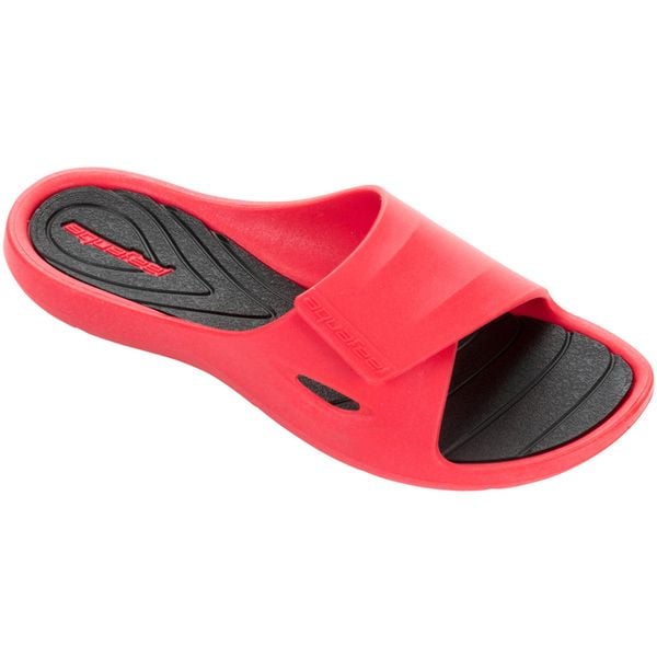 Klapki basenowe damskie Aquafeel "Profi Pool Shoe". Czerwone klapki damskie AQUAFEEL, bez wzorów, bez obcasa. Za 119.99 zł.