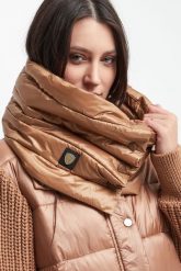 Komin damski pikowany BLAUER. Szaliki i kominy damskie Blauer, bez wzorów. W wyprzedaży za 389.97 zł.