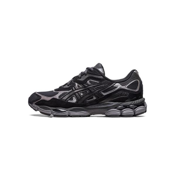 Buty ASICS GEL-NYC Szary ciemny/Czarny. Czarne obuwie do biegania damskie Asics. Za 669.90 zł.