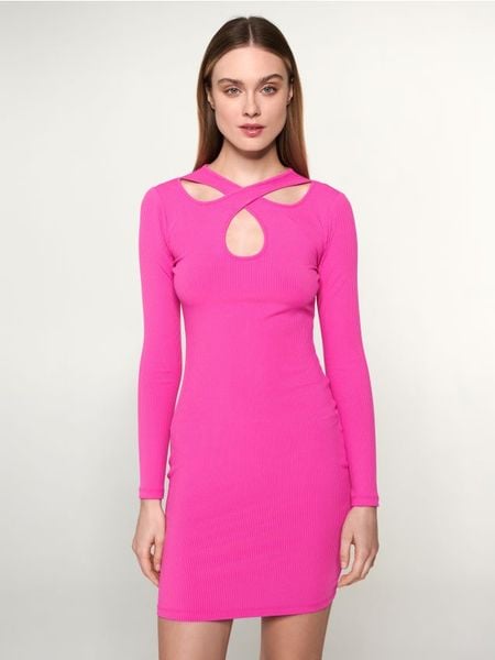 Sukienka mini prążkowana - różowy. Czerwone sukienki damskie Sinsay, l, bez wzorów, prążkowane, bez kołnierzyka, bez ramiączek, mini. Za 55.99 zł.