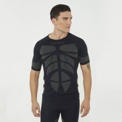 Koszulka techniczna dopasowana z krótkimi rękawami D-TECH. Czarne t-shirty sportowe męskie Legea, m, z materiału, bez ramiączek. W wyprzedaży za 72.50 zł.