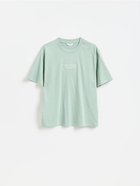 T-shirt relaxed z haftem - jasnozielony. Zielone t-shirty męskie Reserved, l, bez wzorów, z bawełny, bez kołnierzyka. Za 69.99 zł.