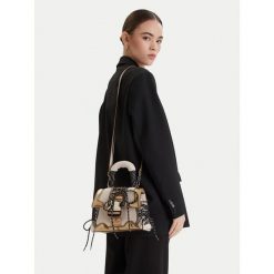 Torebka Steve Madden. Żółte torebki klasyczne damskie Steve Madden, bez wzorów, bez dodatków. Za 356.99 zł.
