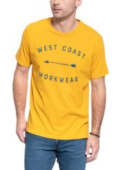 T-SHIRT MĘSKI LEE WORKWEAR TEE REGULAR FIT GOLDEN YELLOW L60BFENF 112113248. Żółte t-shirty męskie Lee, l, bez wzorów, bez kołnierzyka. Za 69.99 zł.