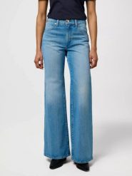 DAMSKIE SPODNIE WRANGLER 70S FLARE SOFT OCEAN 112371178. Spodnie materiałowe damskie Wrangler, bez wzorów, z jeansu. Za 219.99 zł.