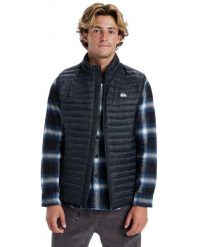 Kurtka ocieplająca dla Mężczyzn SCALY. Czarne kurtki męskie Quiksilver, m, bez wzorów, z materiału, bez kaptura. Za 359.99 zł.
