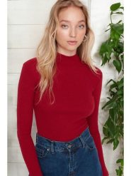 Trendyol Koszulka w kolorze czerwonym rozmiar: XS. Czerwone bluzki damskie Trendyol, xs, bez wzorów, bez kołnierzyka. Za 41.39 zł.