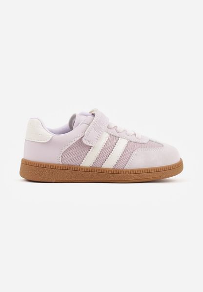 Fioletowe Buty Sportowe Sneakersy ze Skórzaną Wkładką i Paskami Fyrora. Fioletowe sukienki niemowlęce Born2be, bez wzorów, z dresówki, bez ramiączek. Za 99.99 zł.