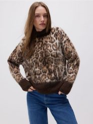 Sweter z wełną - wielobarwny. Swetry klasyczne damskie Reserved, l, z dzianiny, bez kołnierzyka. W wyprzedaży za 179.99 zł.