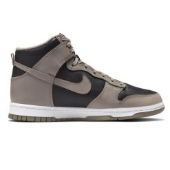 Buty sportowe damskie Nike Dunk High Moon Fossil. Niebieskie buty sportowe na co dzień damskie Nike, bez wzorów. Za 998.99 zł.