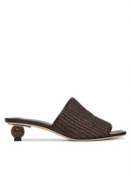 Weekend Max Mara Klapki 2615521035600 Czarny. Czarne klapki damskie Weekend Max Mara, bez wzorów, z materiału, bez obcasa. Za 1,779.00 zł.