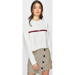 Levi's - Bluza. Białe bluzy bez kaptura damskie Levi's, l, z bawełny. W wyprzedaży za 189.90 zł.