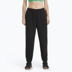 Spodnie damskie Reebok Lux Fleece Sweatpants. Czarne spodnie dresowe damskie REEBOK FITNESS, na fitness i siłownię. Za 219.99 zł.