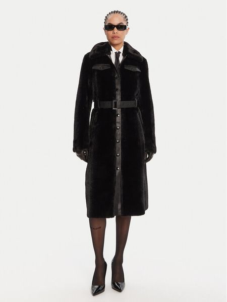 Patrizia Pepe Futro 8O0203 E073 Czarny Regular Fit. Czarne futra damskie Patrizia Pepe. Za 2,300.03 zł.