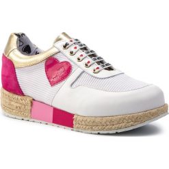 Espadryle LOVE MOSCHINO - JA15273G07JP110B Bia/Bian/Fuxia. Białe espadryle damskie Love Moschino, bez wzorów, z materiału, bez obcasa, na płaskiej podeszwie. W wyprzedaży za 579.00 zł.