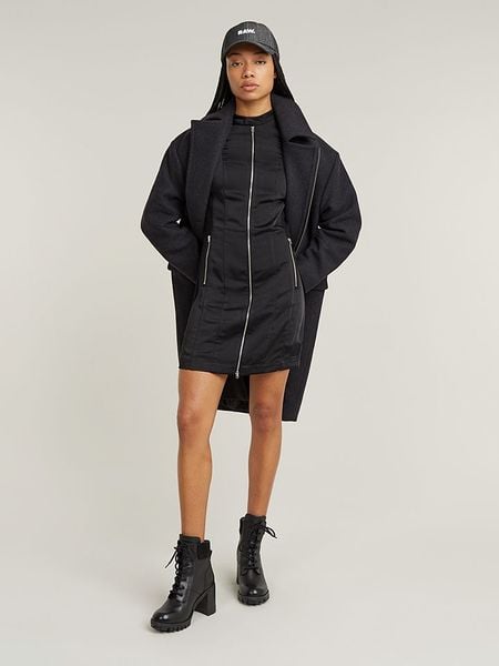 G-Star Sukienka w kolorze czarnym rozmiar: L. Czarne sukienki damskie G-Star, l, bez wzorów, retro, bez kołnierzyka, bez ramiączek, mini. Za 354.69 zł.