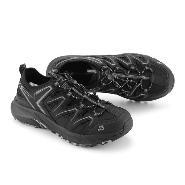 Buty terenowe letnie męskie Alpine Pro Gerote. Czarne buty trekkingowe męskie Alpine Pro, na lato, z materiału, bez zapięcia, trekkingowe. Za 239.00 zł.