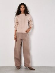 Apricot Sweter w kolorze jasnoróżowym rozmiar: S. Różowe swetry klasyczne damskie Apricot, s, bez kołnierzyka. Za 92.42 zł.