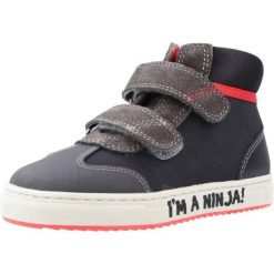 Buty GARVALIN 231348G Szary. Szare obuwie treningowe damskie Garvalin, na fitness i siłownię. Za 213.99 zł.