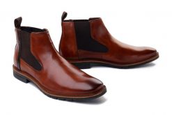 BUGATTI 311-A9E32-4100 6300 cognac, botki męskie. Brązowe buty zimowe męskie Bugatti, na zimę, bez zapięcia. Za 479.90 zł.
