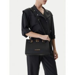 Torebka LOVE MOSCHINO. Brązowe torebki klasyczne damskie Love Moschino, bez wzorów, bez dodatków. Za 879.99 zł.