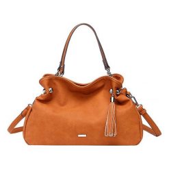 Tamaris Torebka Gweny Shoulder Bag 3055191-305 Cognac. Brązowe torebki klasyczne damskie Tamaris, bez wzorów, bez dodatków. Za 284.00 zł.