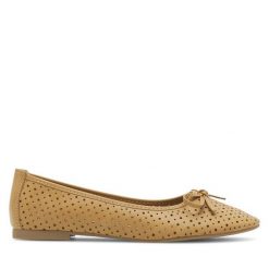 Baleriny Clara Barson. Brązowe baleriny damskie Clara Barson, bez wzorów, bez obcasa. Za 69.99 zł.