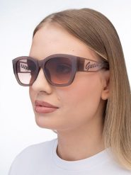 Guess Damskie okulary przeciwsłoneczne w kolorze brązowym rozmiar: 56. Brązowe okulary przeciwsłoneczne damskie Guess. Za 233.33 zł.