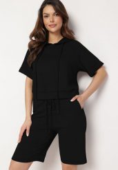 Czarny Komplet Dresowy z Bluzą z Krótkimi Rękawami i Szortami Helgia. Czarne bluzy z kapturem damskie Born2be, s, z dresówki. Za 159.99 zł.