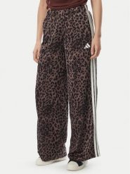Adidas Spodnie dresowe Adidas Spw Wide Leg Trousers KV0910 Brązowy Loose Fit. Brązowe spodnie dresowe damskie Adidas, xs, bez wzorów, z dresówki. Za 259.99 zł.