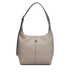 Torebka Tommy Jeans. Brązowe torebki klasyczne damskie Tommy Jeans, bez wzorów, z jeansu, bez dodatków. Za 489.99 zł.