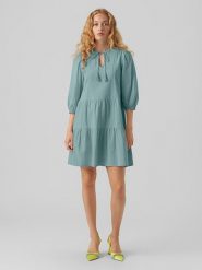 Vero Moda Sukienka w kolorze błękitnym rozmiar: S. Niebieskie sukienki damskie Vero Moda, s, bez wzorów, z bawełny, bez kołnierzyka, bez ramiączek, mini. Za 122.67 zł.