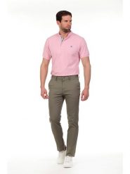 The Time of Bocha Spodnie chino w kolorze khaki rozmiar: 50. Brązowe spodnie materiałowe męskie The Time of Bocha, z aplikacjami. Za 135.81 zł.
