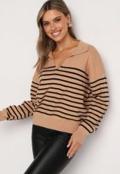 Ciemnobeżowy Sweter w Paski z Wycięciem Kołnierzykiem Irilanesi. Brązowe swetry klasyczne damskie Born2be, na zimę, bez kołnierzyka. Za 64.99 zł.