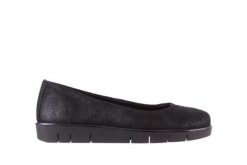 Baleriny The Flexx D1039-07 Black, Czarny, Skóra naturalna - 37. Czarne baleriny damskie The Flexx, bez wzorów, ze skóry, bez obcasa, na koturnie. W wyprzedaży za 134.10 zł.