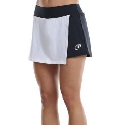 Szorty Bullpadel Usese. Niebieskie szorty damskie bullpadel, bez wzorów, sportowe. W wyprzedaży za 141.05 zł.