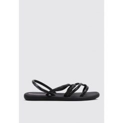 Sandały damskie Ipanema 27135AV559. Czarne sandały damskie Ipanema, bez wzorów, z materiału, bez obcasa. Za 79.99 zł.