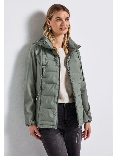 Street One Kurtka przejściowa w kolorze zielonym rozmiar: 40. Zielone kurtki damskie Street One, bez wzorów, bez kaptura. Za 318.37 zł.