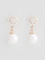 U.S. Polo Assn. Pozłacane kolczyki-wkrętki z kryształami rozmiar: onesize. Czerwone kolczyki damskie U.S. Polo Assn., z kryształem, metalowe. Za 69.99 zł.