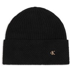 Czapka Calvin Klein. Czarne czapki zimowe damskie CALVIN KLEIN. Za 169.99 zł.