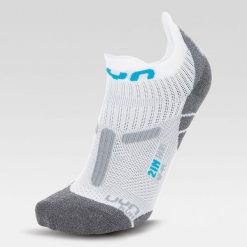 Skarpety do biegania męskie UYN Run 2IN. Białe skarpetki męskie UYN, bez wzorów. Za 89.99 zł.