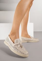 Beżowe Mokasyny Ozdobione Cyrkoniami i Aplikacjami Isirsyss. Brązowe mokasyny damskie Born2be, z jeansu. Za 99.99 zł.