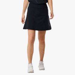 Spódnica treningowa damska Swedemount Core 2-In-1 Skirt szybkoschnąca. Czarne spódniczki damskie SWEDEMOUNT, bez wzorów, sportowe, sportowe. Za 147.00 zł.