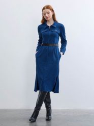 BGN Sukienka w kolorze granatowym rozmiar: 38. Niebieskie sukienki damskie BGN, na co dzień, bez wzorów, bez kołnierzyka, bez ramiączek, midi, proste. Za 195.99 zł.