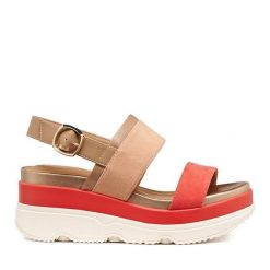 Sandały Geox. Sandały damskie Geox, bez wzorów, bez obcasa, na płaskiej podeszwie. Za 459.99 zł.