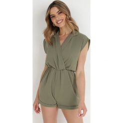 Ciemnozielony Kombinezon Harminca. Zielone kombinezony damskie Born2be, m, bez wzorów, z tkaniny, biznesowe, bez kołnierzyka, bez ramiączek, krótkie. Za 29.99 zł.