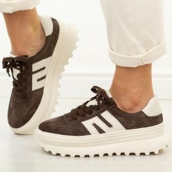 Brązowe skórzane półbuty damskie Vinceza 79608. Brązowe półbuty damskie VINCEZA, bez wzorów, z jeansu, eleganckie, bez obcasa. Za 249.00 zł.