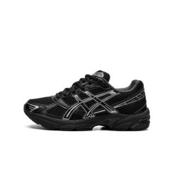 Buty do chodzenia dla dorosłych ASICS Gel-1130 Black Pure Silver. Czarne buty sportowe na co dzień damskie Asics, bez wzorów, z syntetyku, trekkingowe. Za 589.95 zł.