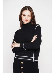 C& Jo Sweter w kolorze czarnym rozmiar: 42. Czarne golfy damskie C& Jo, bez wzorów, ze splotem, bez ramiączek. Za 130.50 zł.