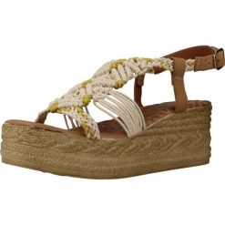 Sandały MTNG 50595M Beżowy. Brązowe obuwie trekkingowe damskie MTNG, bez wzorów, z tkaniny, bez obcasa. Za 177.99 zł.